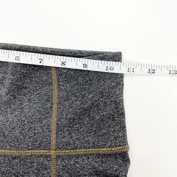 Athleta Salutation Stash Pocket 7/8 Tight in Powervita. Grey Pebble Beach - Picture 7 of 12